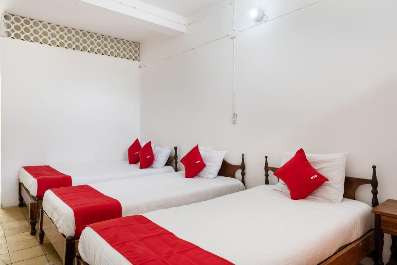Oyo Hotel Las Palmas Cuyutlan Manzanillo Exteriér fotografie